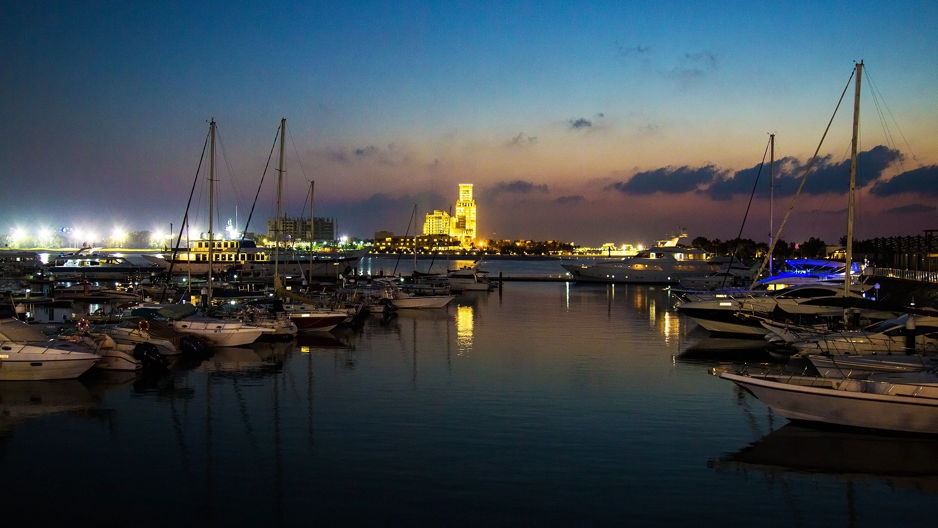 al-hamra-marina-night